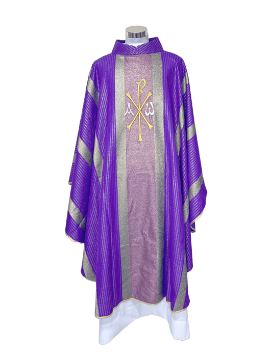 Casulla de lana con bordado cruz pax e hilos de oro