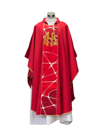 Casulla Poliéster con galón bordado y patrón sublimado.
